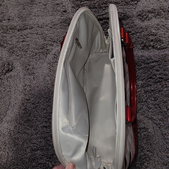 Hello Kitty Sanrio Loungefly Purse - Picture 3 of 9